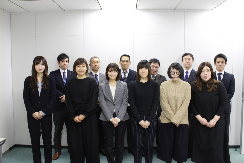 アイデムコーポレション大阪支社広告営業課集合写真